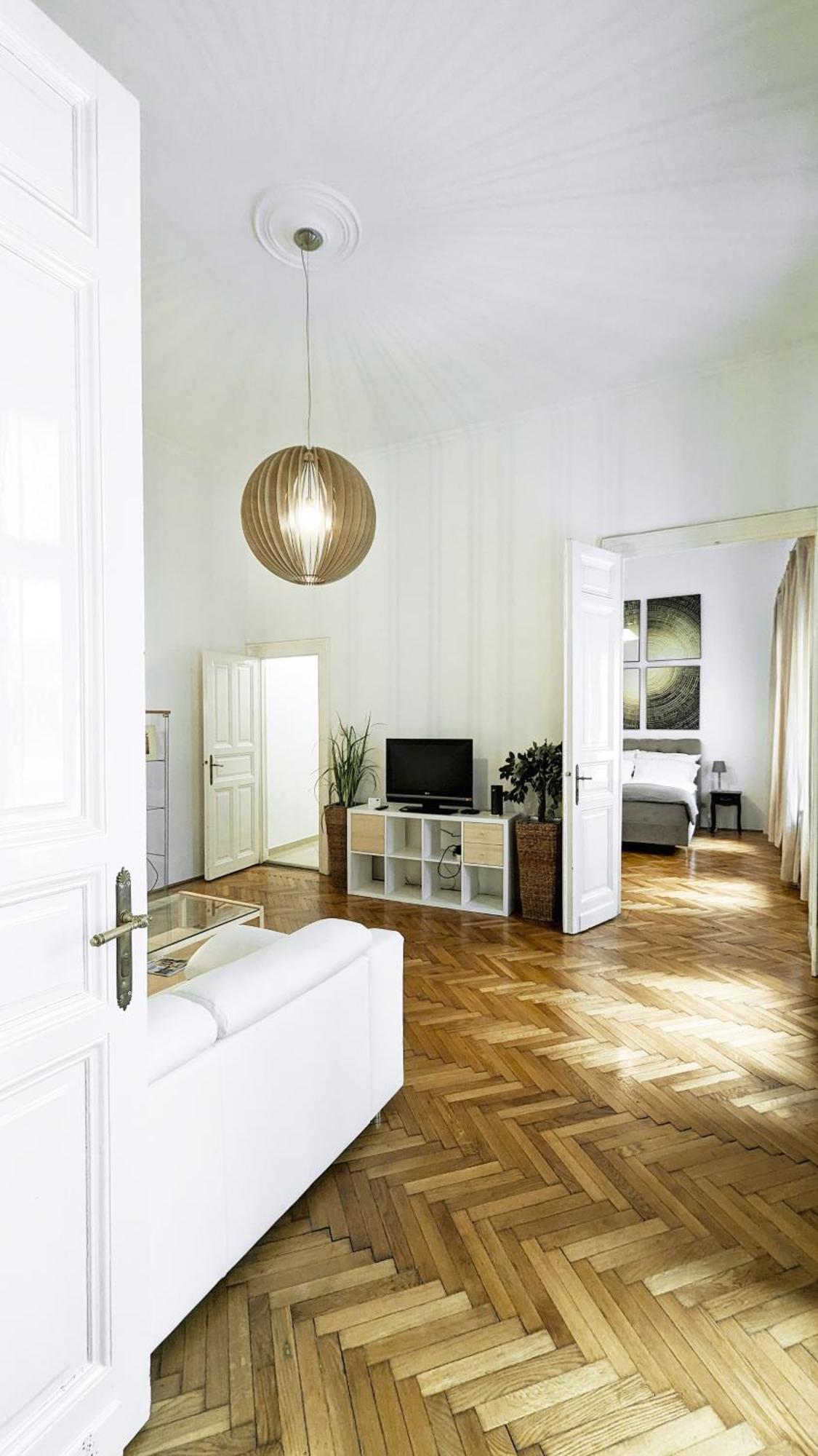 Heart Of The City, Entire Very Big Apartment Budapest Esterno foto