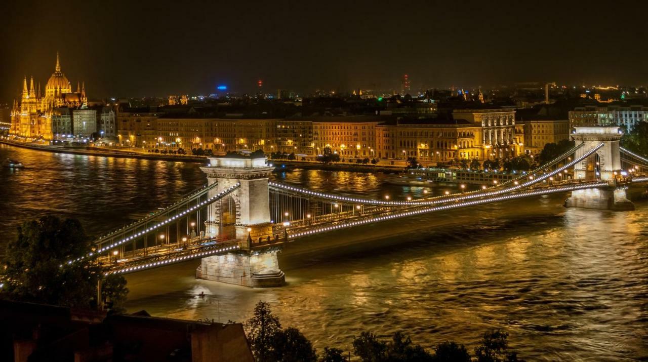 Heart Of The City, Entire Very Big Apartment Budapest Esterno foto